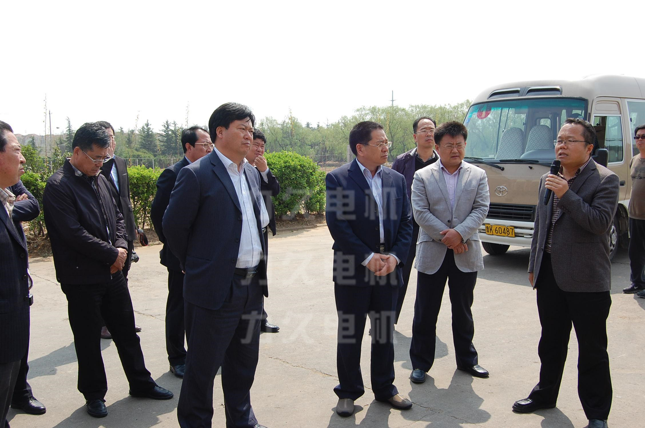 市政協(xié)領(lǐng)導(dǎo)蒞臨力久電機(jī)參觀調(diào)研 市政協(xié)領(lǐng)導(dǎo)蒞臨力久電機(jī)參觀調(diào)研