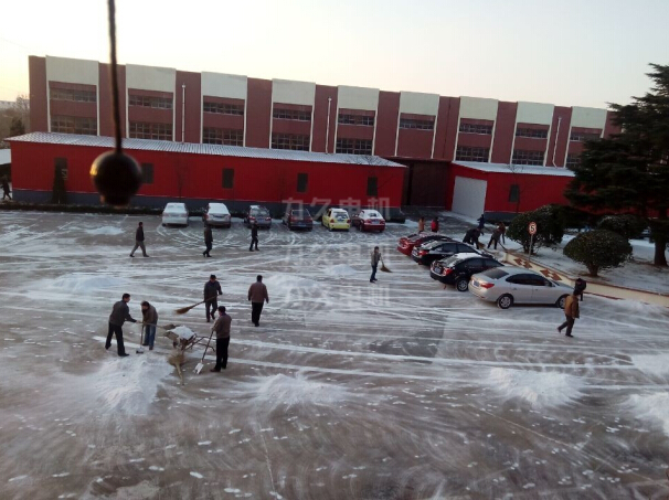 為NEMA電機(jī)順利發(fā)貨“清道” 為NEMA電機(jī)順利發(fā)貨“清道”