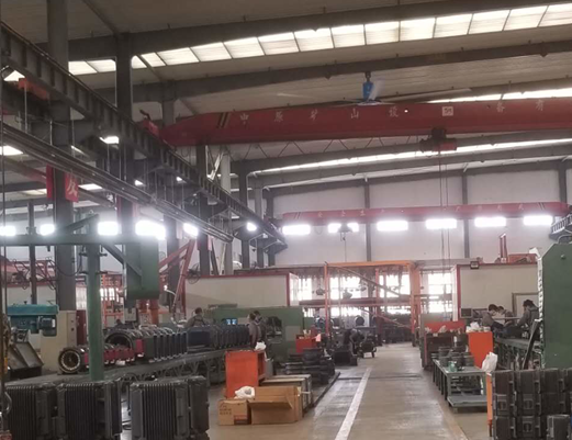 力久電機(jī)車間新吊扇 力久電機(jī)車間新吊扇